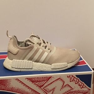 Adidas NMD R1 sand cream